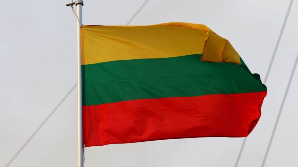 Lithuania delivers aid package to Ukraine with power generators and ammunition Lithuania delivers aid package to Ukraine with power generators and ammunition