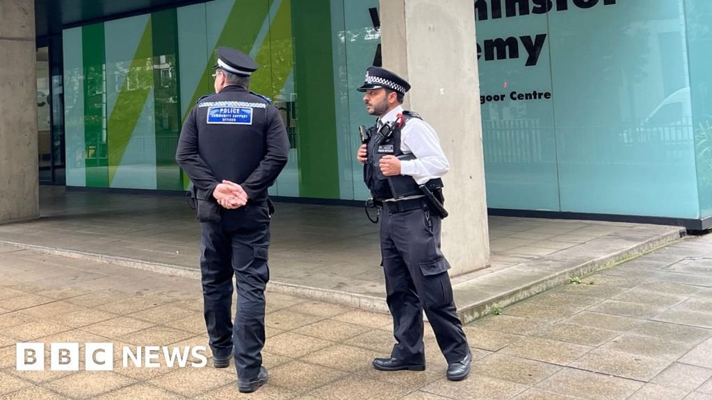 London acid attack: Father says his daughter has 'pain and trauma'