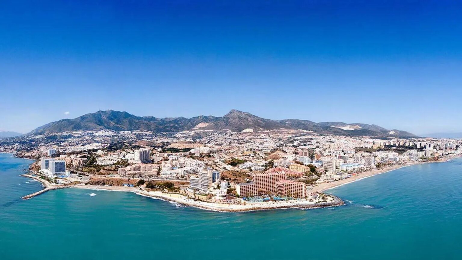 Hotels in Spain set all-time record with almost 170 million overnight stays in summer Hotels in Spain set all-time record with almost 170 million overnight stays in summer