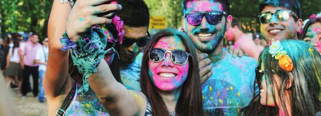 Exploring Three High Growth Tech Stocks in Australia