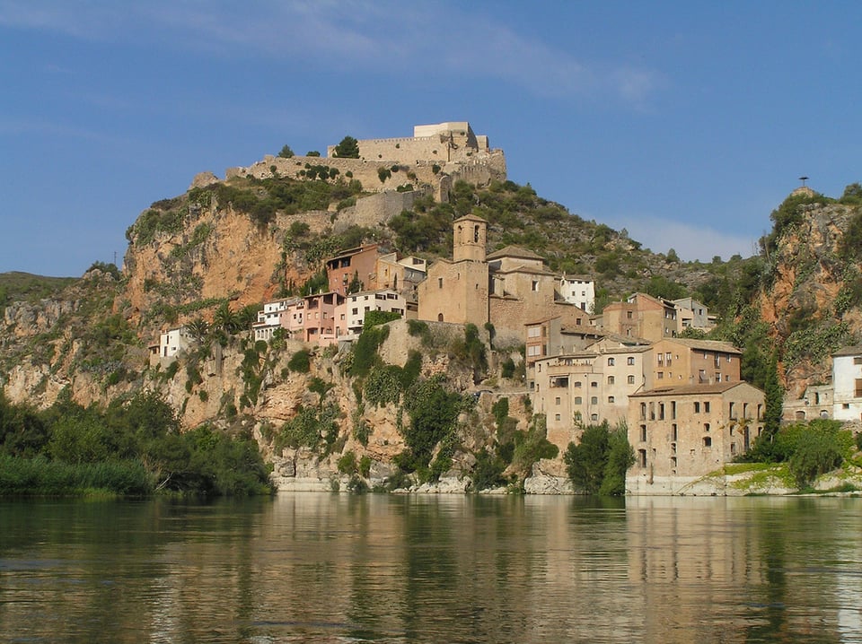Miravet, charming town