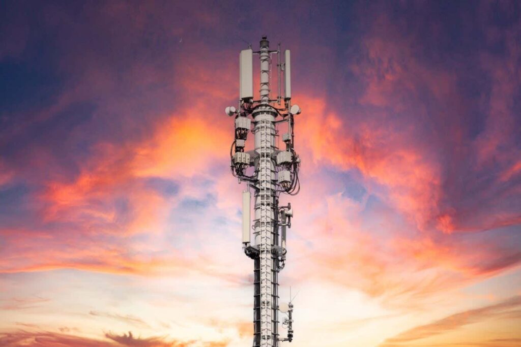 6G phone networks could be 9000 times faster than 5G thanks to a new technique for transmitting multiple streams of data over a wide range of frequencies