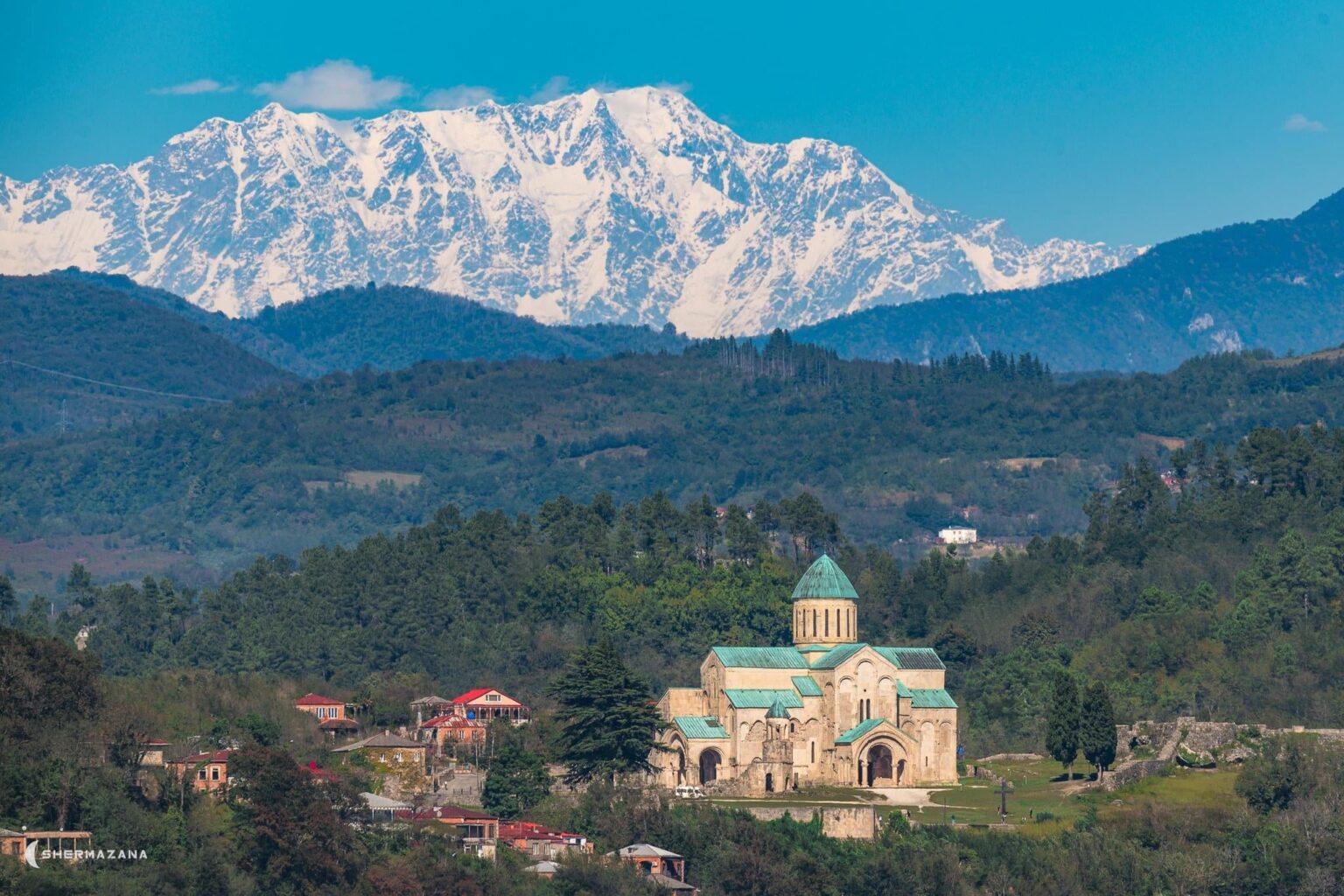 Bagrati Cathedral and Shkhara