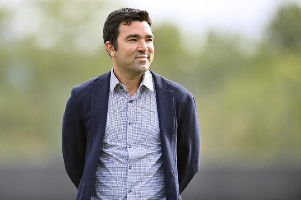 Deco wants to analyse the root cause of Barcelona’s struggles. (Photo by PAU BARRENA/AFP via Getty Images)