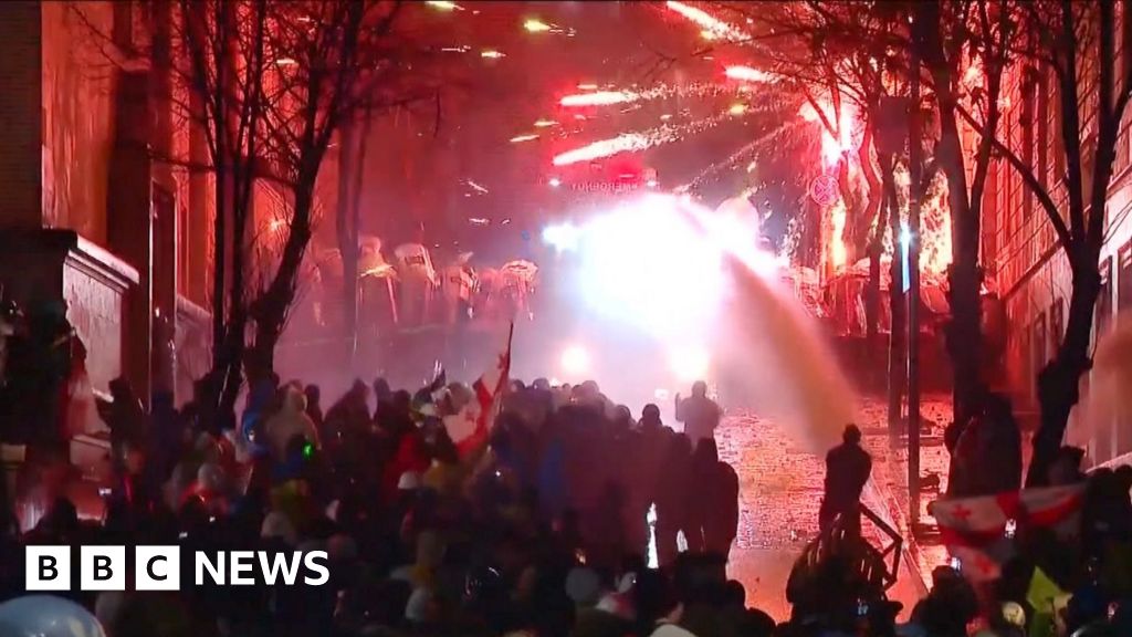 Fireworks fired at police and water cannon sprayed in Tbilisi