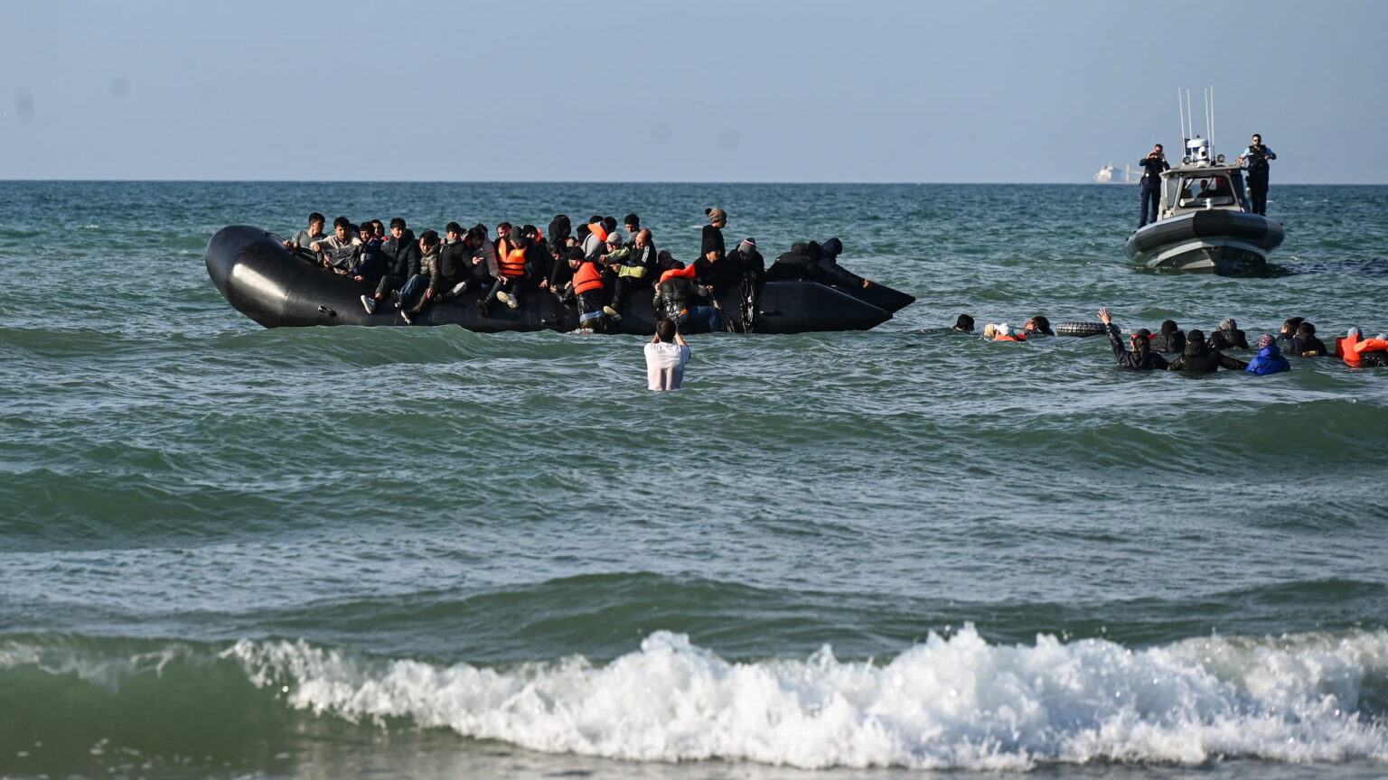 Over 10,000 migrants die trying to reach Spain in 2024 Fidel Rahmati