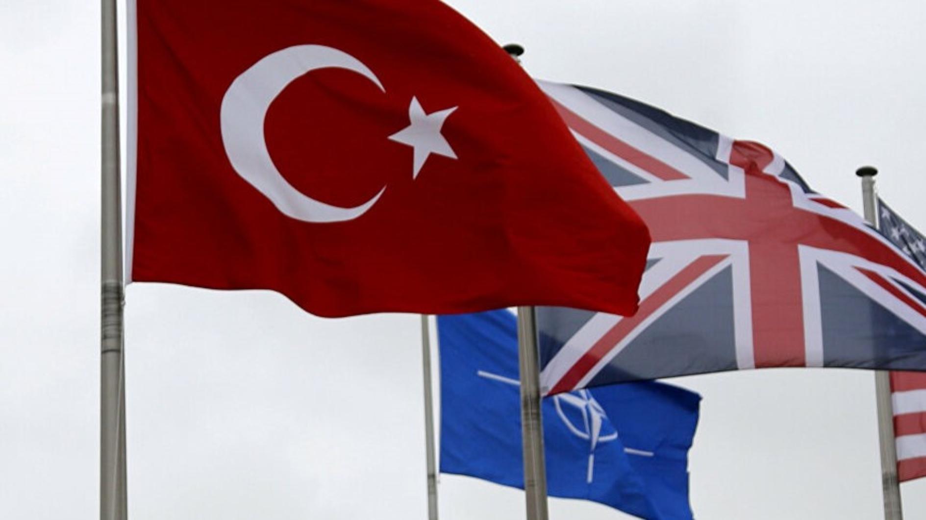Top Turkish, NATO, UK military officials discuss Syria