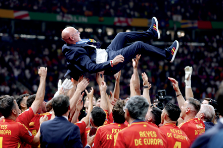 Spain reigns in remarkable year of soccer achievement Spain reigns in remarkable year of soccer achievement