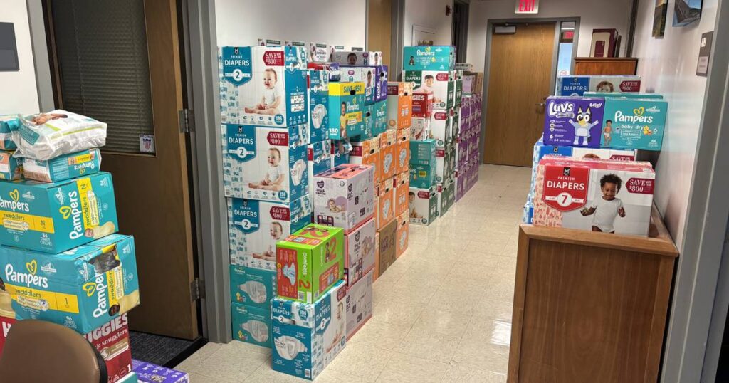 State Rep. Spain collects thousands of diapers for families in his district – Shaw Local State Rep. Spain collects thousands of diapers for families in his district – Shaw Local