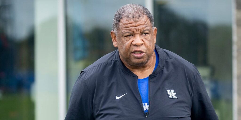 Reports say Vince Marrow to stay at UK