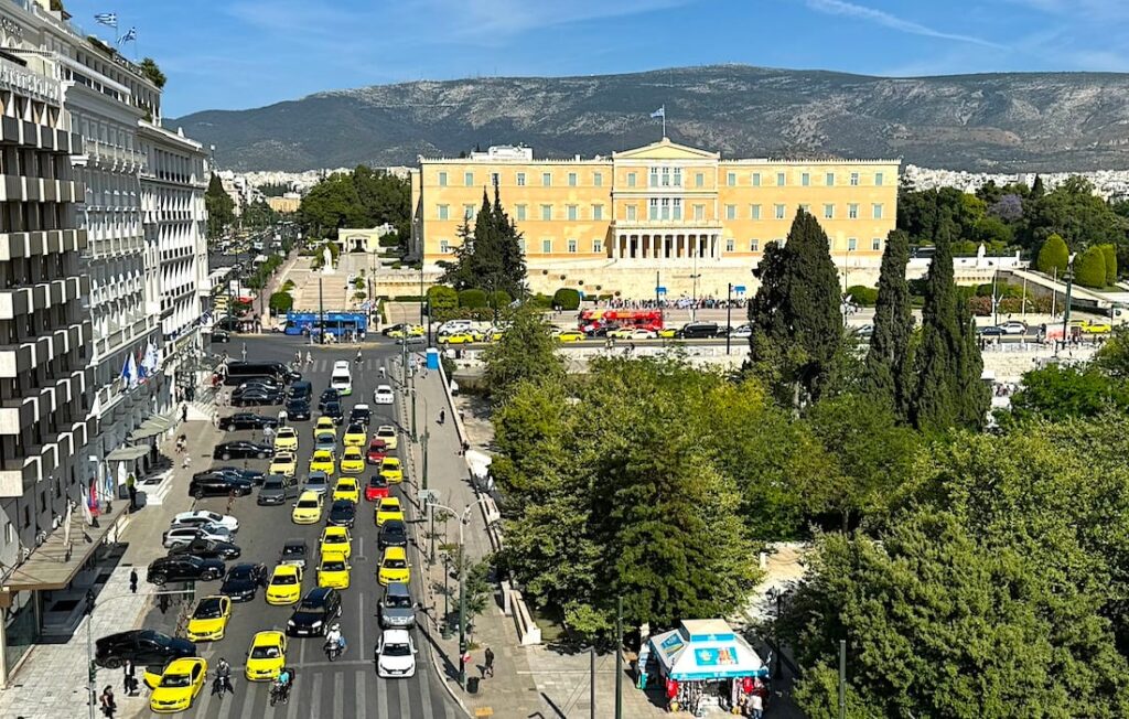 Scope Ratings Upgrades Greece’s Economic Outlook