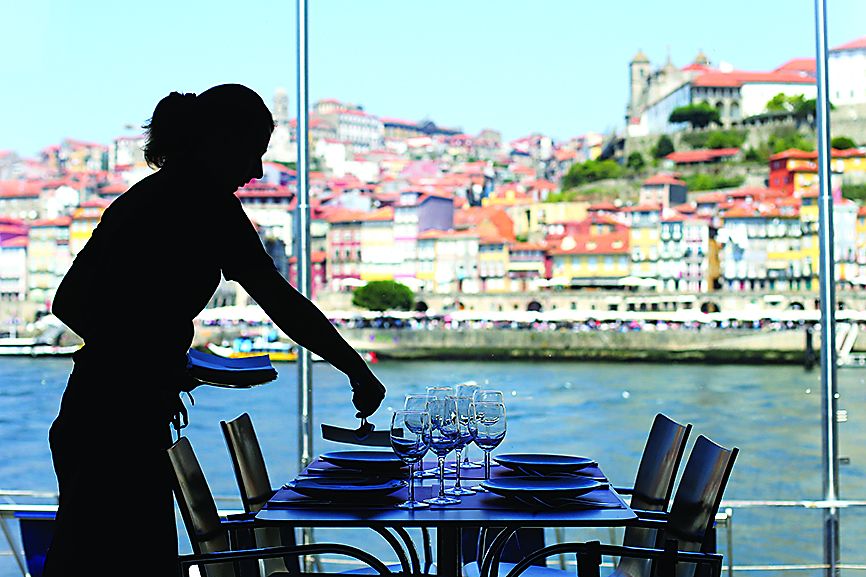 Employment grows in Portugal - The Portugal News