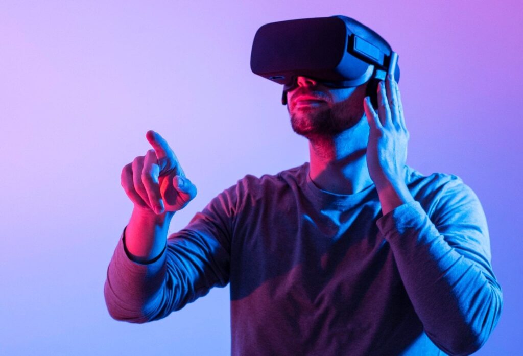 Engineers Create a Lollipop That Brings Taste to Virtual Reality