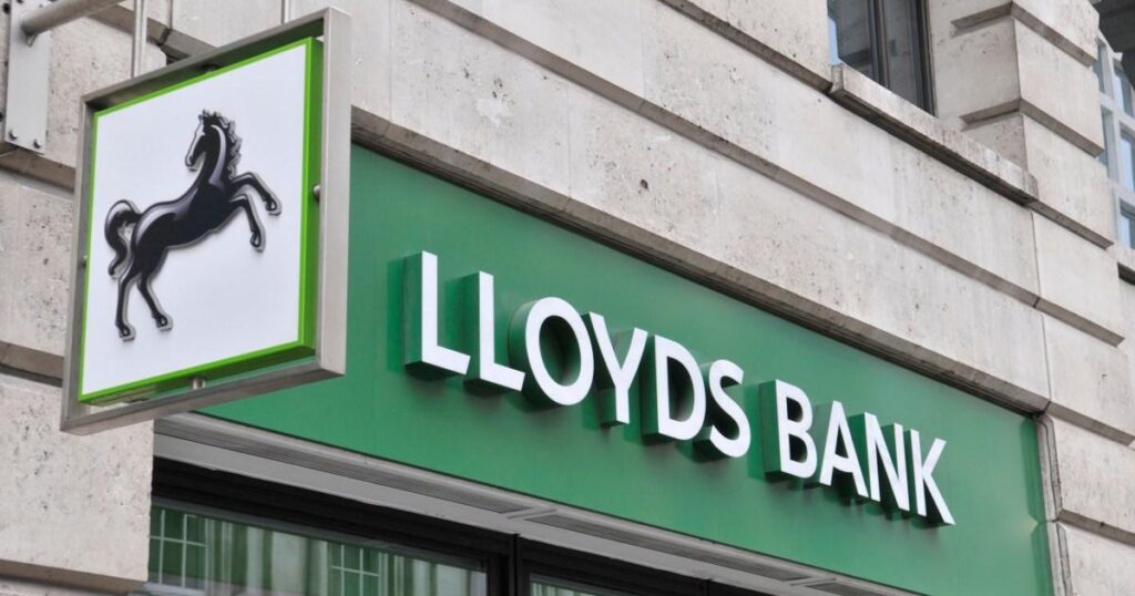 UK bank announces full list of more than 100 branches closing in 2025 | News UK UK bank announces full list of more than 100 branches closing in 2025 | News UK