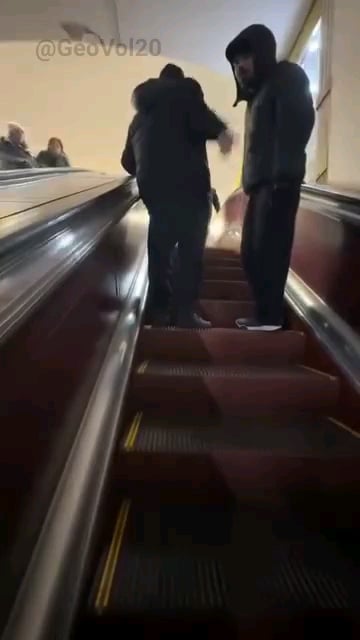 Titushkas/Provocateurs Spotted in the Metro