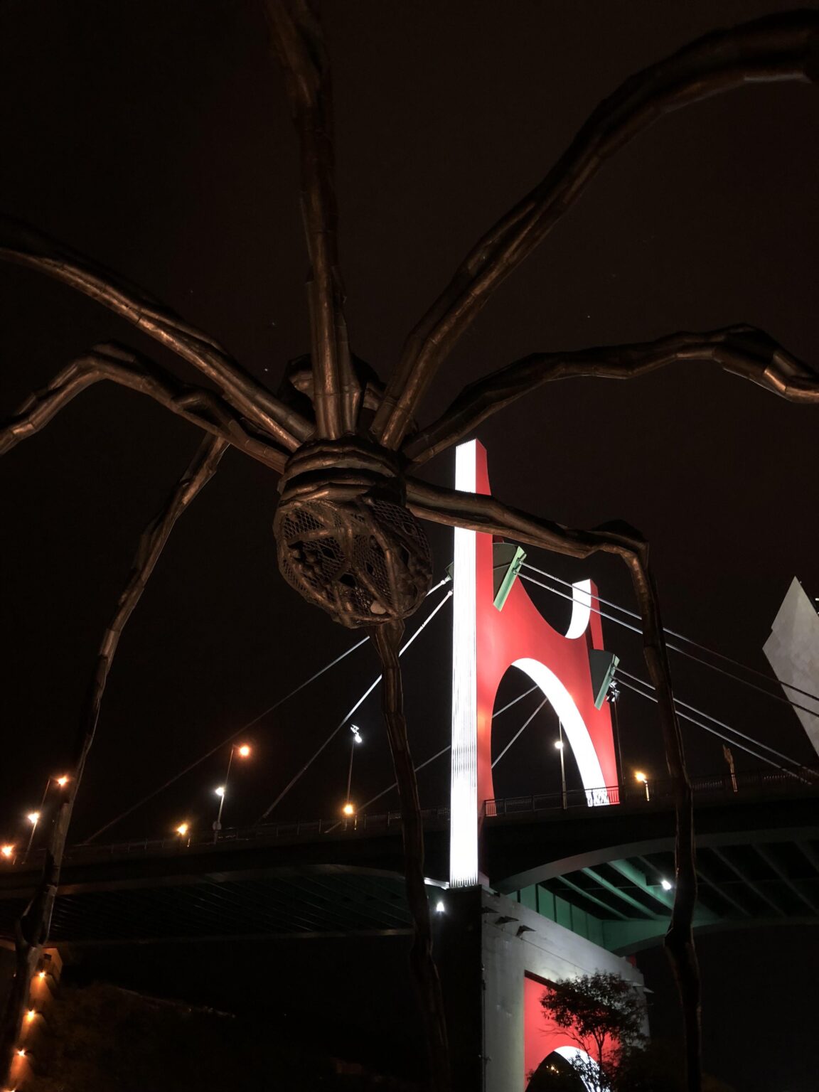 The Mama spider and the La Salve bridge (Bilbao)