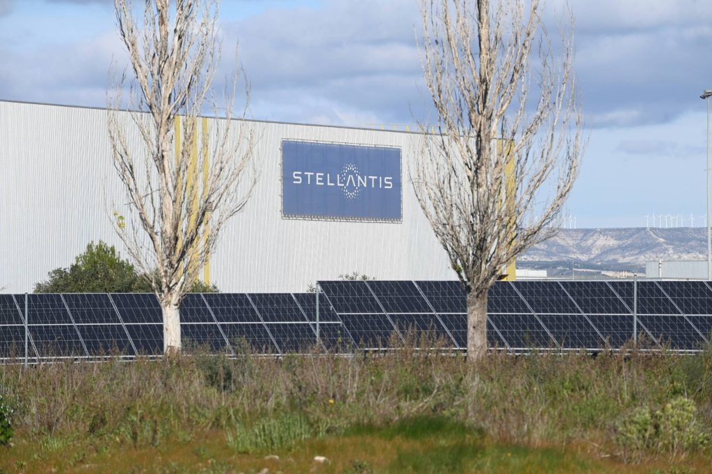 Stellantis and CATL plan mega-factory in Spain • Table.Media