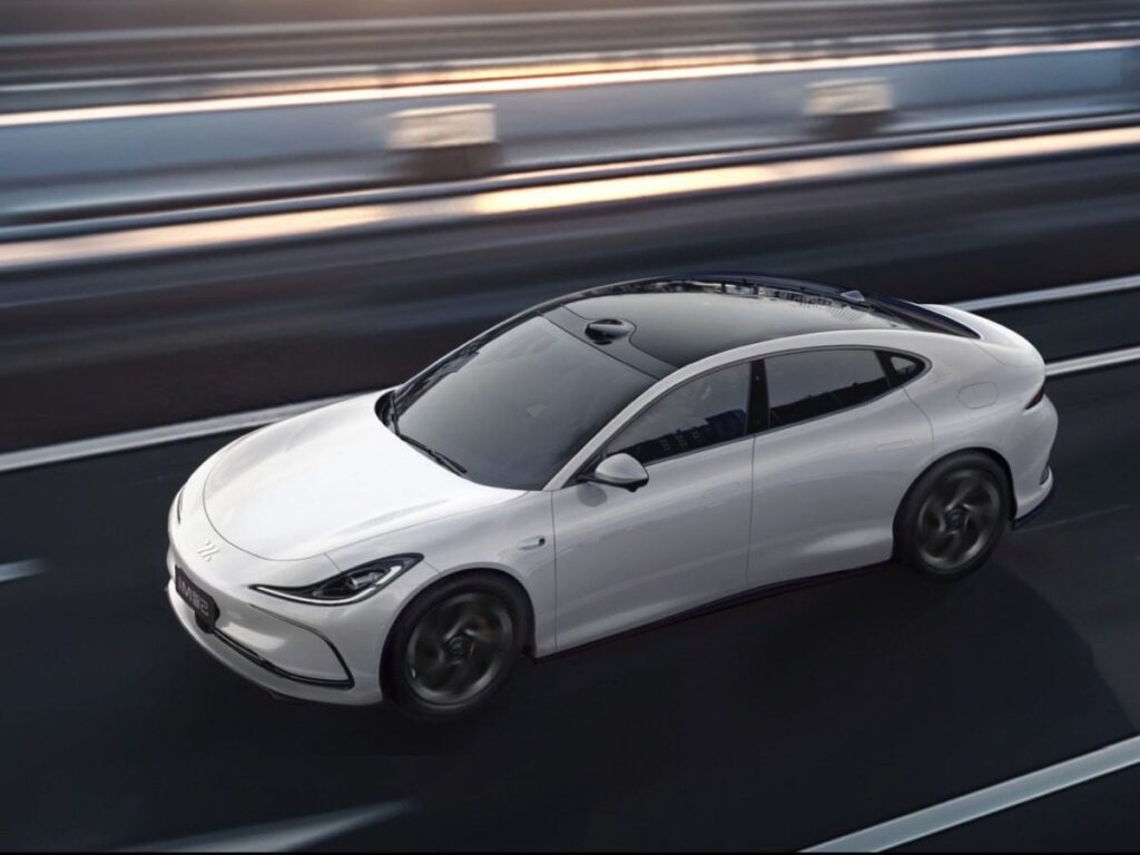 EV with semi solid-state battery pack with 1000 km, 620 miles, range and fast charge to 40% in 12 minutes. (High energy density of solid-state batteries 500 Wh/kg suitable for aviation.)