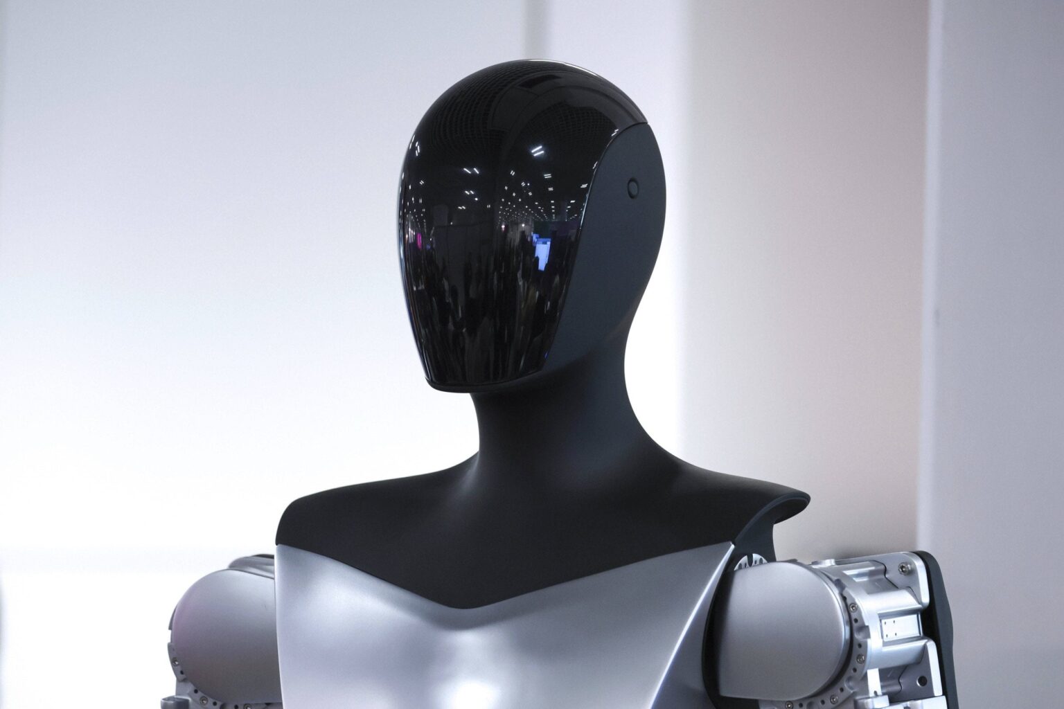 Humanoid Robots Being Mass Produced in China