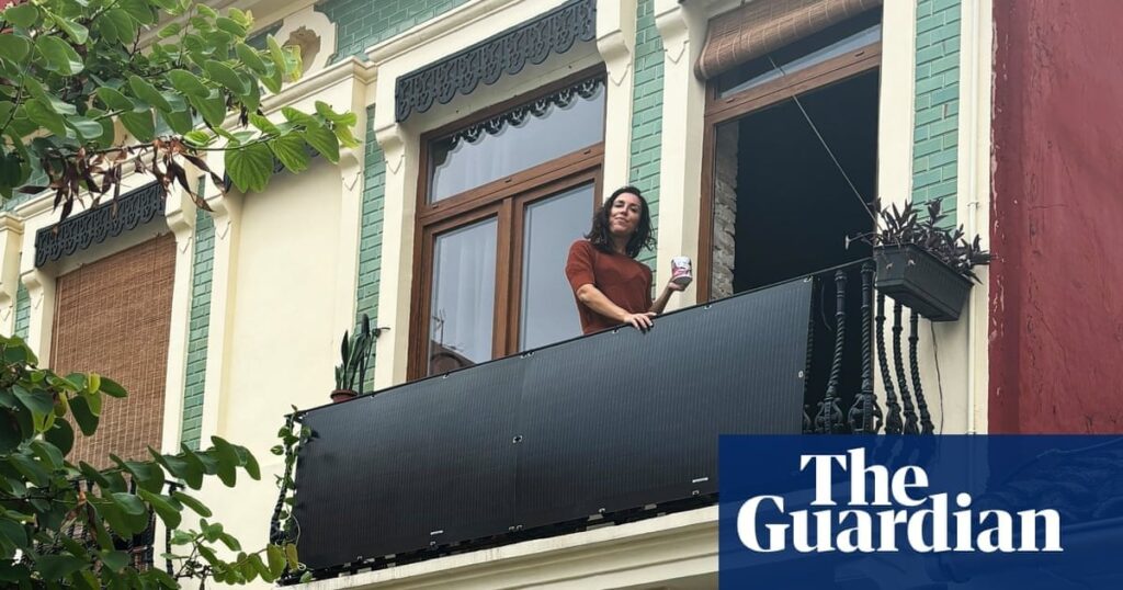 Balcony solar panels can save 30% on a typical household’s electricity bill and, with vertical surface area in cities larger than roof space, the appeal is clear. 300 watt panels cost €400-800 with no installation costs. They pay for themselves in 6 years
