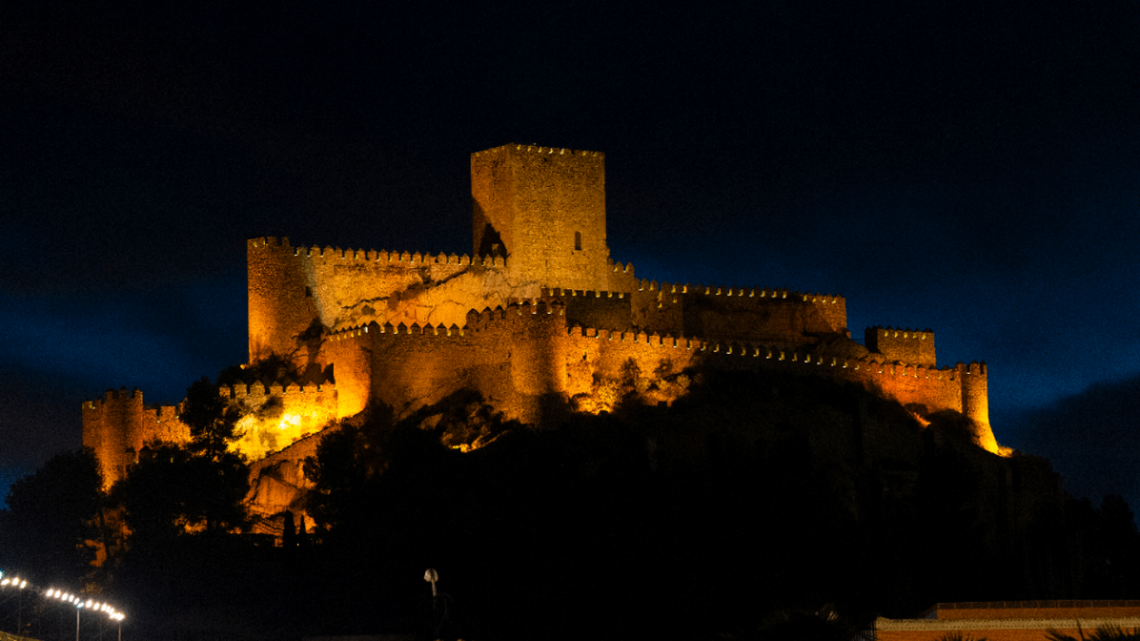 Almansa Castle (Albacete) [OC]