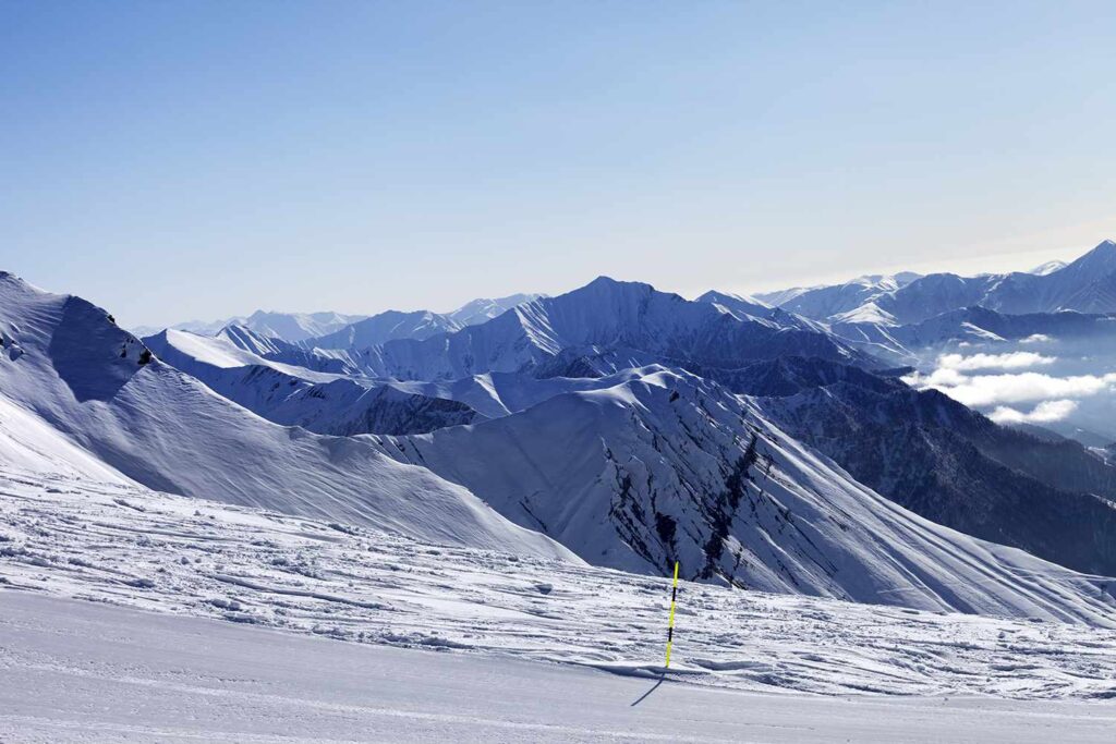 12 Dead from Suspected Carbon Monoxide Poisoning at Ski Resort: Reports