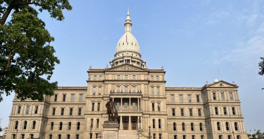 Environmental advocates optimistic on fate of climate-friendly policies in Michigan Environmental advocates optimistic on fate of climate-friendly policies in Michigan