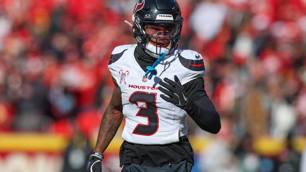Texans confirm Tank Dell tore his ACL, dislocated his kneecap Texans confirm Tank Dell tore his ACL, dislocated his kneecap