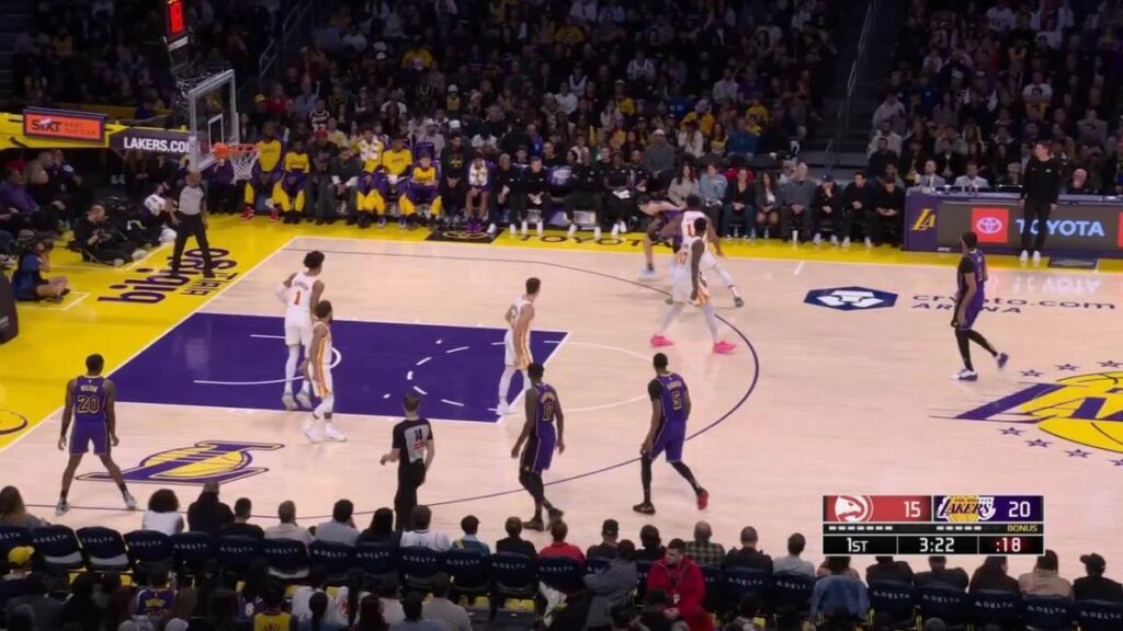 Austin Reaves with a 2-pointer vs the Atlanta Hawks