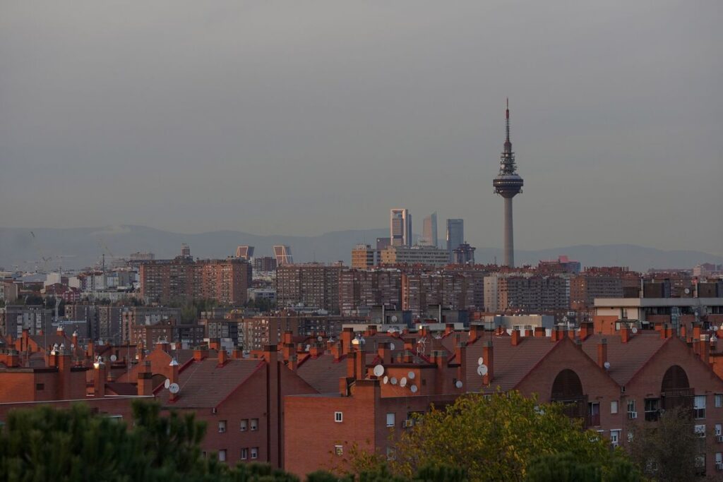 Spain Extends Restrictions on Foreign Takeovers Until 2026 Spain Extends Restrictions on Foreign Takeovers Until 2026