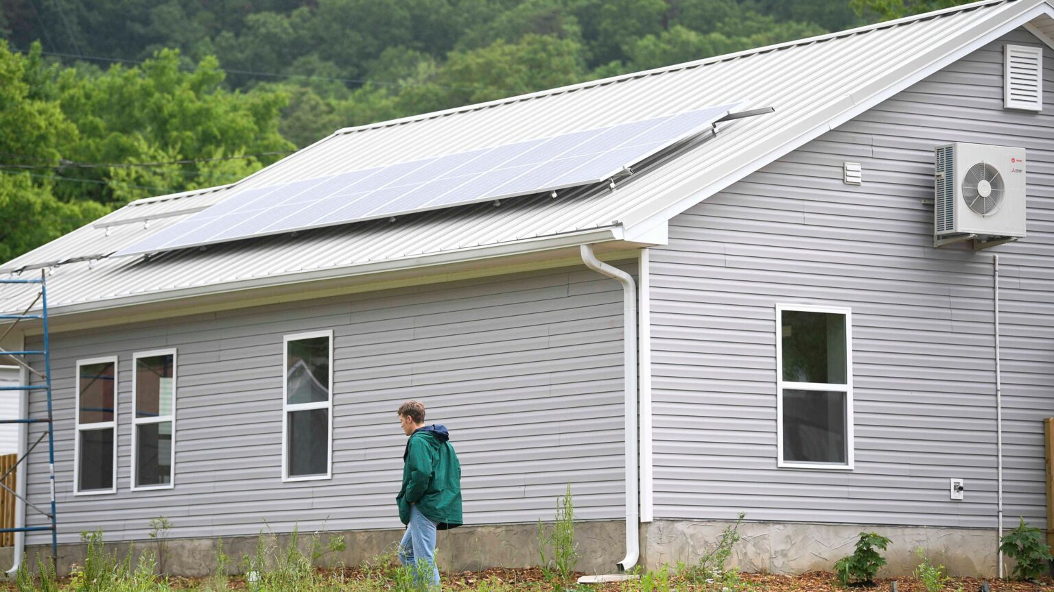 Tennessee has cheap electricity but high power bills, report finds