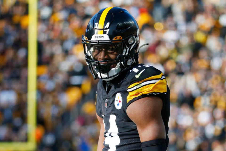 PITTSBURGH, PENNSYLVANIA - JANUARY 08: George Pickens #14 of the Pittsburgh Steelers looks on after scoring a touchdown during the second quarter of the game against the Cleveland Browns at Acrisure Stadium on January 08, 2023 in Pittsburgh, Pennsylvania. (Photo by Justin K. Aller/Getty Images)