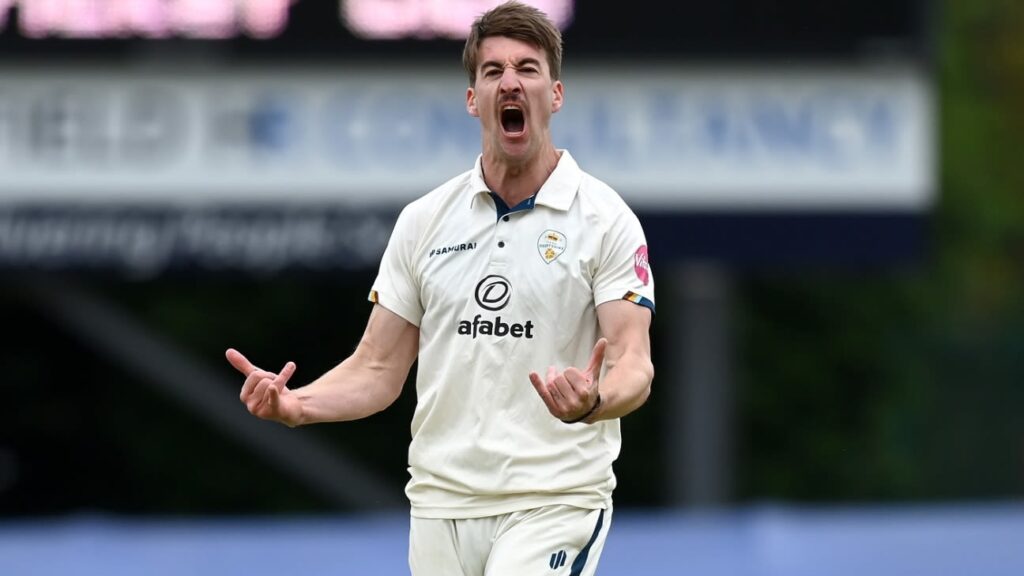 New Zealand's Tickner returns to Derbyshire on all-format deal for 2025