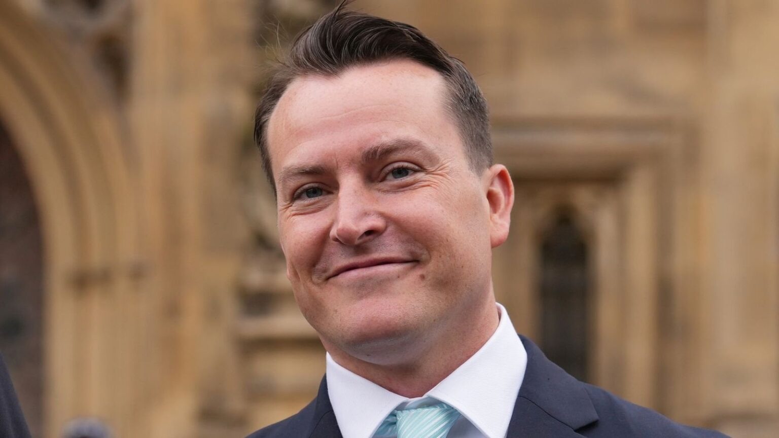 James McMurdock: Reform MP previously jailed for repeatedly kicking girlfriend challenged at party conference James McMurdock: Reform MP previously jailed for repeatedly kicking girlfriend challenged at party conference