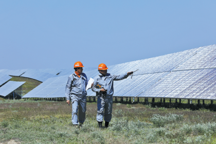 Chinese clean energy firms boost global green shift Chinese clean energy firms boost global green shift