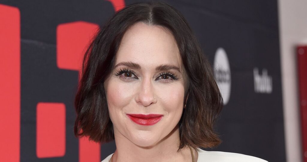 Jennifer Love Hewitt Recalls 'Gross' Remarks After '90s Hit Film