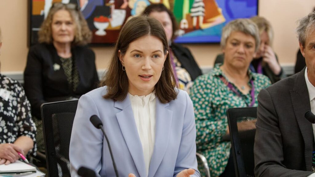 New Zealand: Minimum wage could go higher without significant job losses – officials New Zealand: Minimum wage could go higher without significant job losses - officials