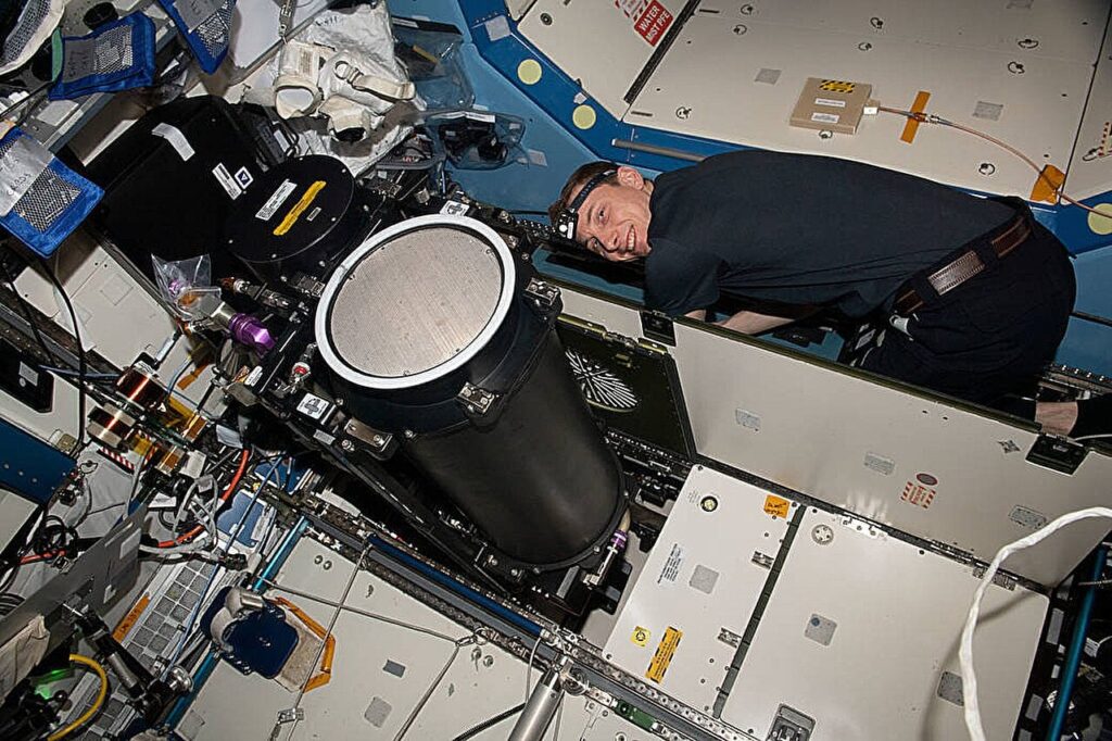 NASA sets new hydrogen sulfide exposure limits for space missions
