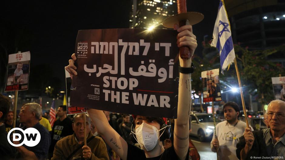 Israel says Hamas holding up deal – DW – 01/16/2025