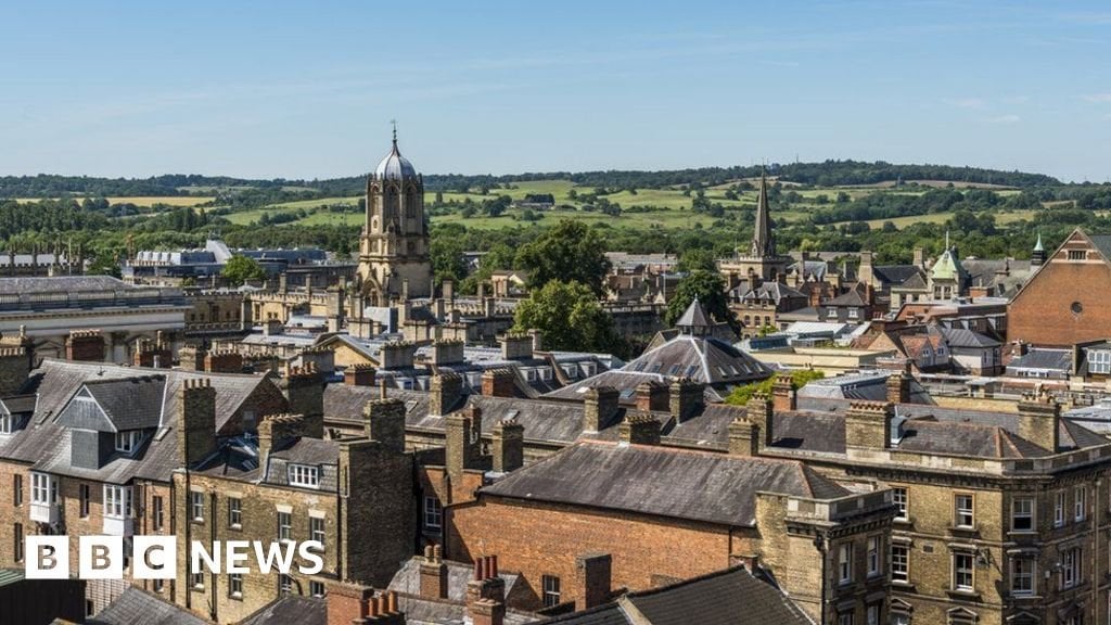 Oxford: City's second homes to face 200% council tax charge