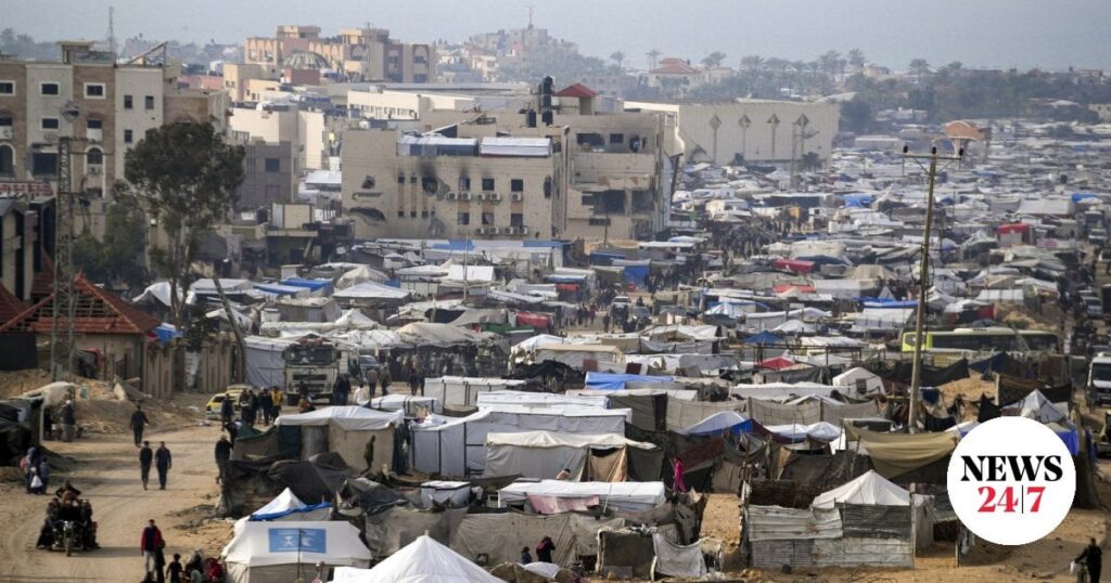 Israel Strikes West Bank - Hundreds of Palestinians Flee