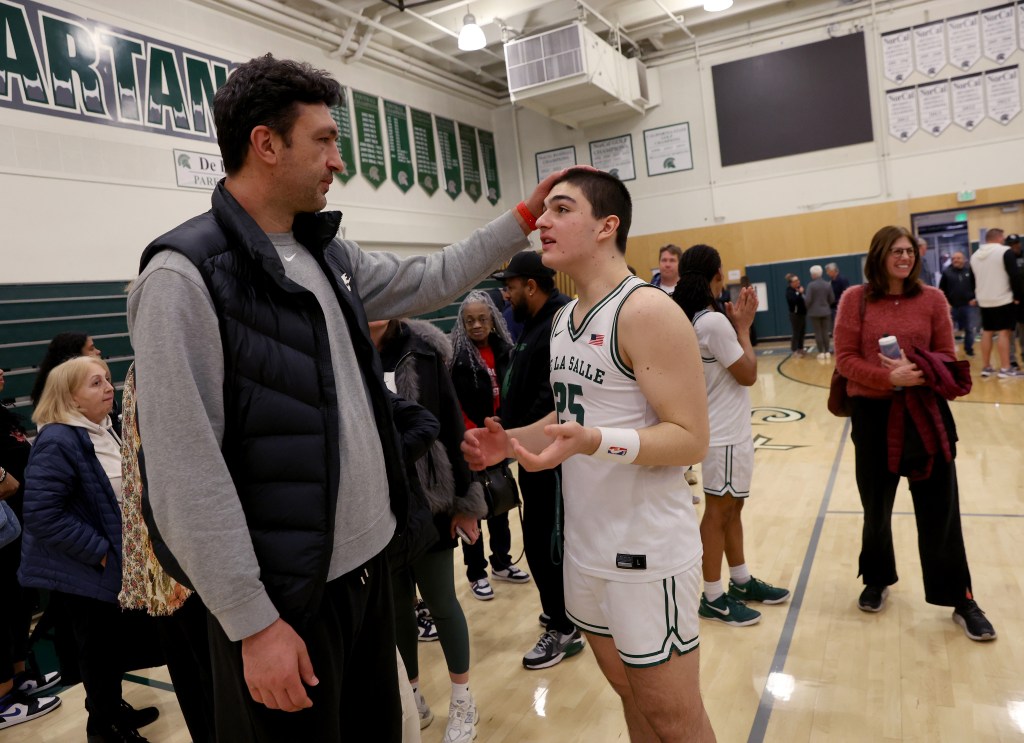 Warriors' Zaza Pachulia guides sons through unfamiliar US basketball system