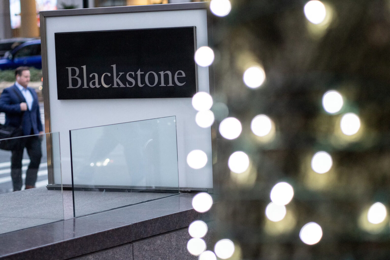 Blackstone buys Potomac Energy Center to meet data center and AI energy demands