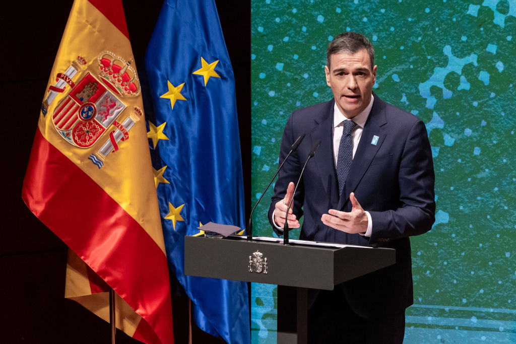 Spain's Sánchez warns of ‘new arms race’