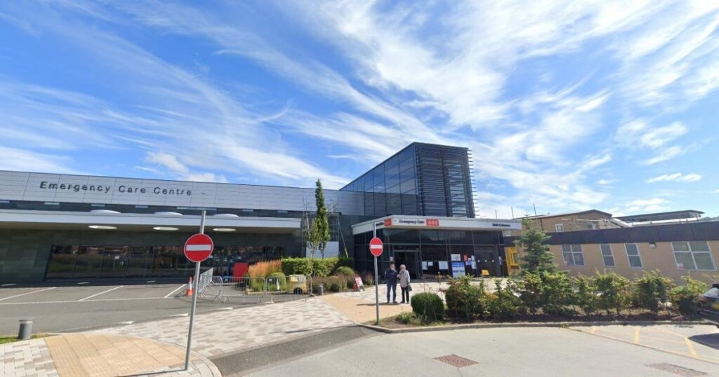 Gateshead woman died after chiropractor ‘cracked her neck’ Gateshead woman died after chiropractor 'cracked her neck'