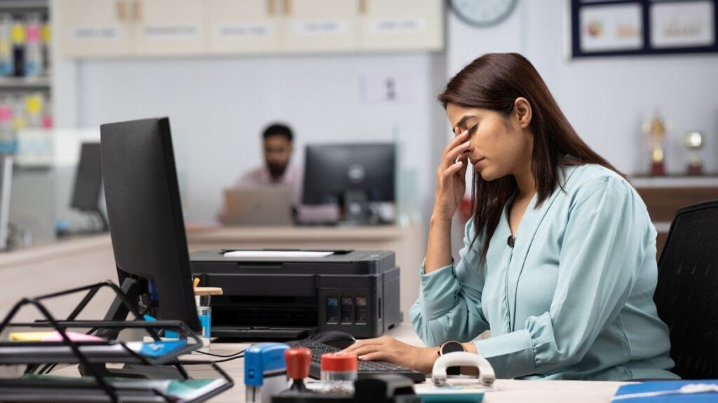 Lowest graduate salaries ‘on a par with minimum wage’