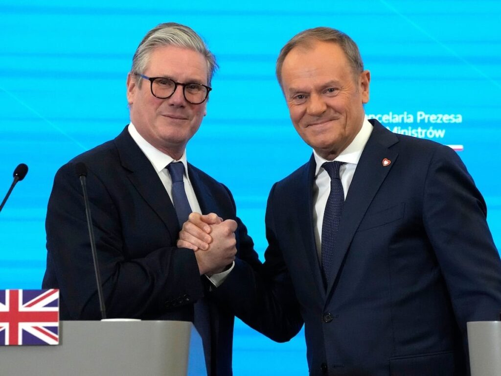 Polish PM says he wants ‘Breturn’ not Brexit as Starmer visits Warsaw