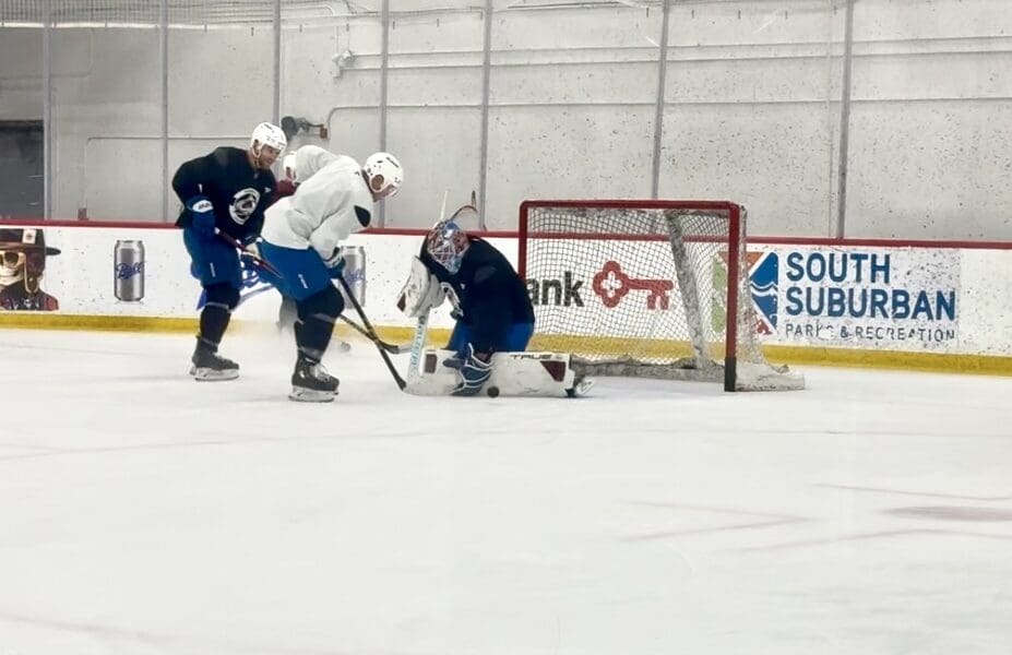 Avalanche goaltender Mackenzie Blackwood works to stop puck at practice on Jan. 3, 2025