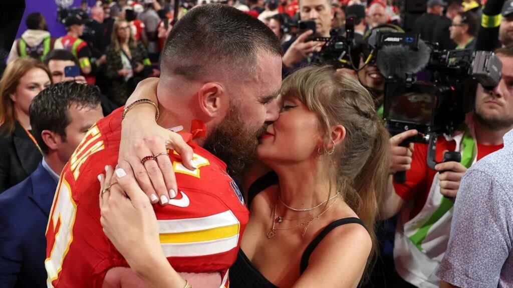 The incredible reason why Taylor Swift won’t be living with Travis Kelce and moving to NY for a while The incredible reason why Taylor Swift won’t be living with Travis Kelce and moving to NY for a while