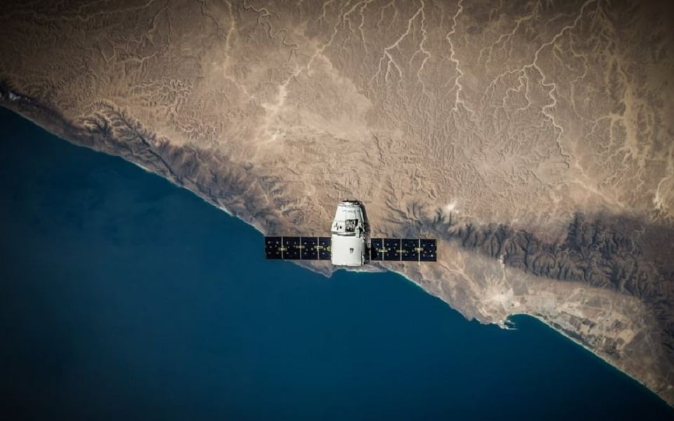 EU chooses Greece as base of satellite telecommunications hub